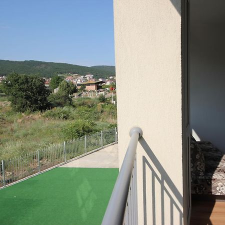 Menada Butterfly Apartment Sveti Vlas Buitenkant foto