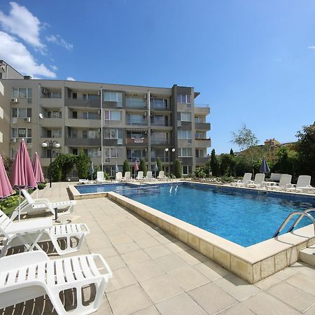 Menada Butterfly Apartment Sveti Vlas Buitenkant foto