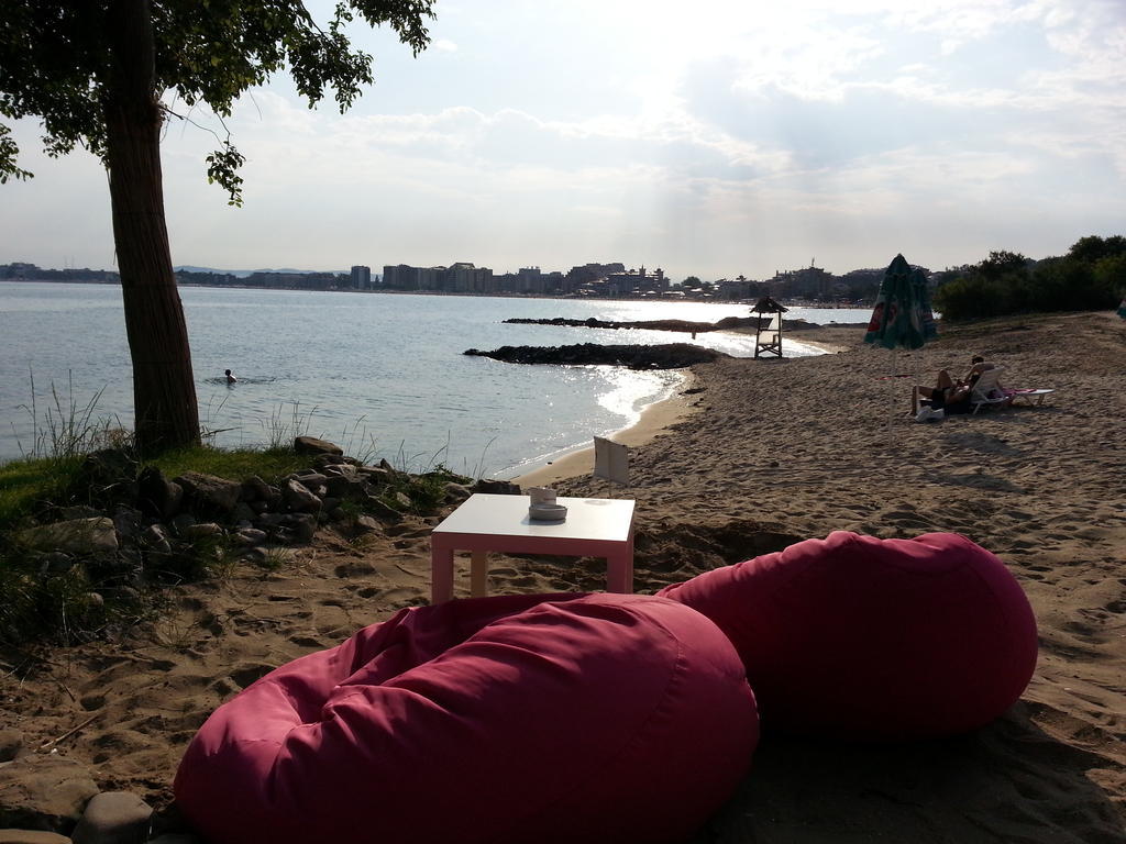 Menada Butterfly Apartment Sveti Vlas Buitenkant foto