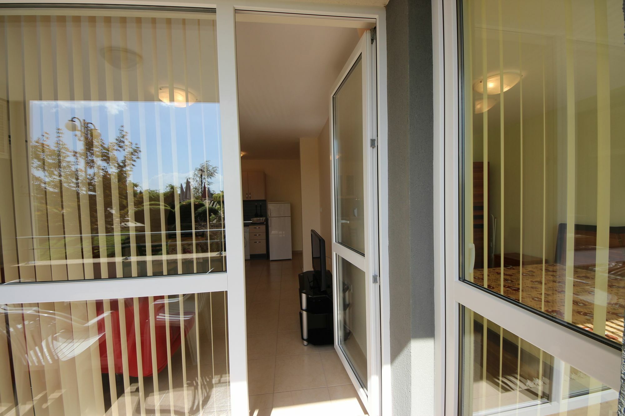 Menada Butterfly Apartment Sveti Vlas Buitenkant foto
