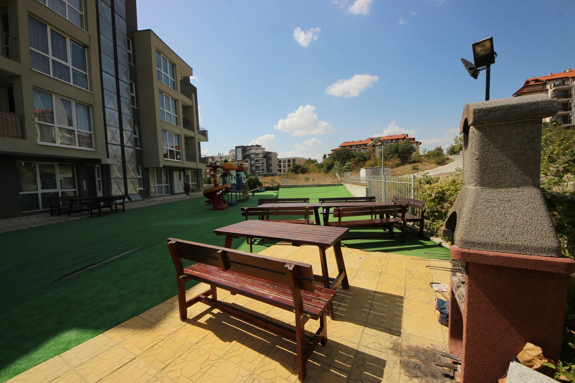 Menada Butterfly Apartment Sveti Vlas Buitenkant foto